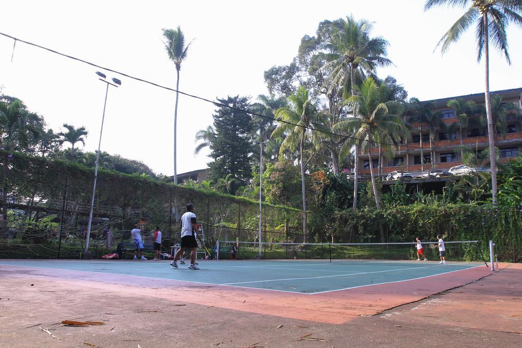 Hotel Augusta Sukabumi Exterior photo