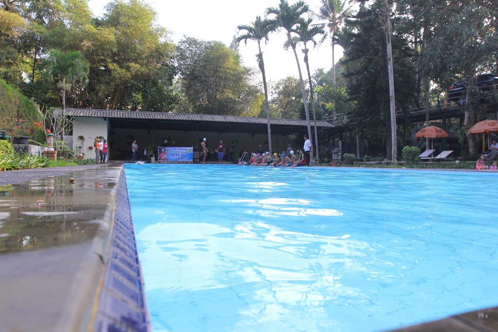 Hotel Augusta Sukabumi Exterior photo